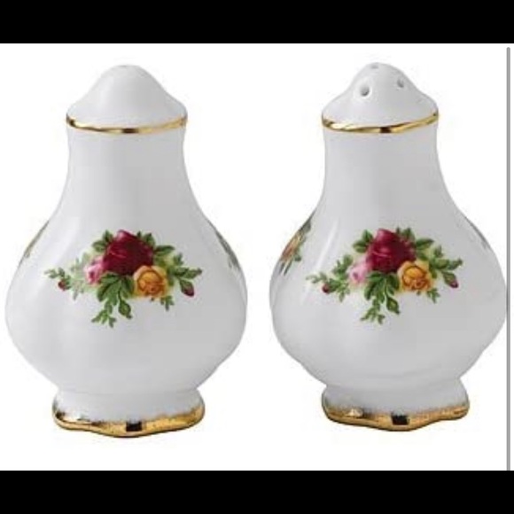 Royal Albert Salt & Pepper Shakers - Picture 1 of 6